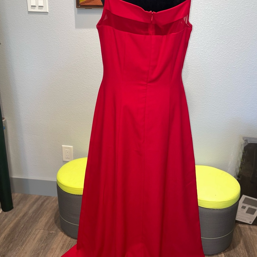 Elegant Red Prom Dress - Picture 2 of 12